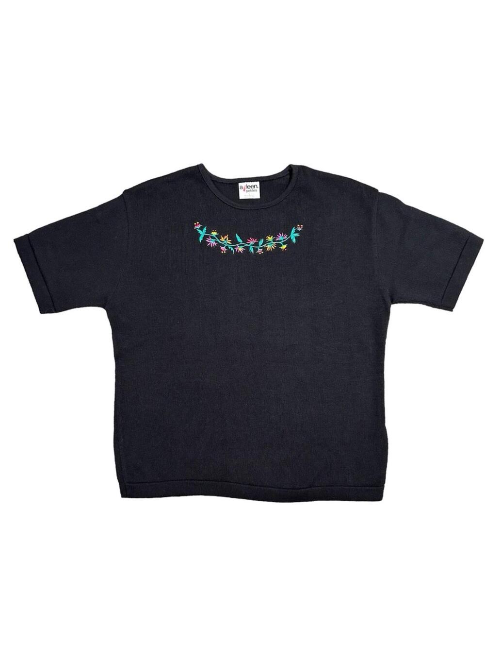 Vintage Aileen Petite 100% Cotton Black Embroidered Floral Knit Short Sleeve Top